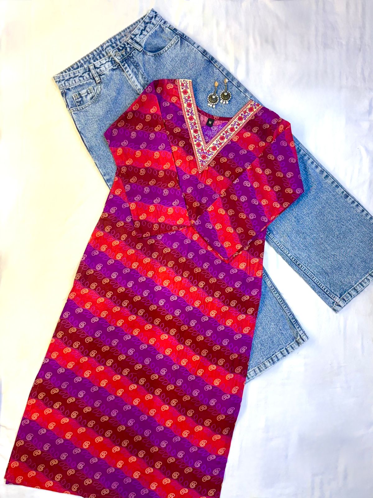 Vibrant Veena Bandhani Kurti