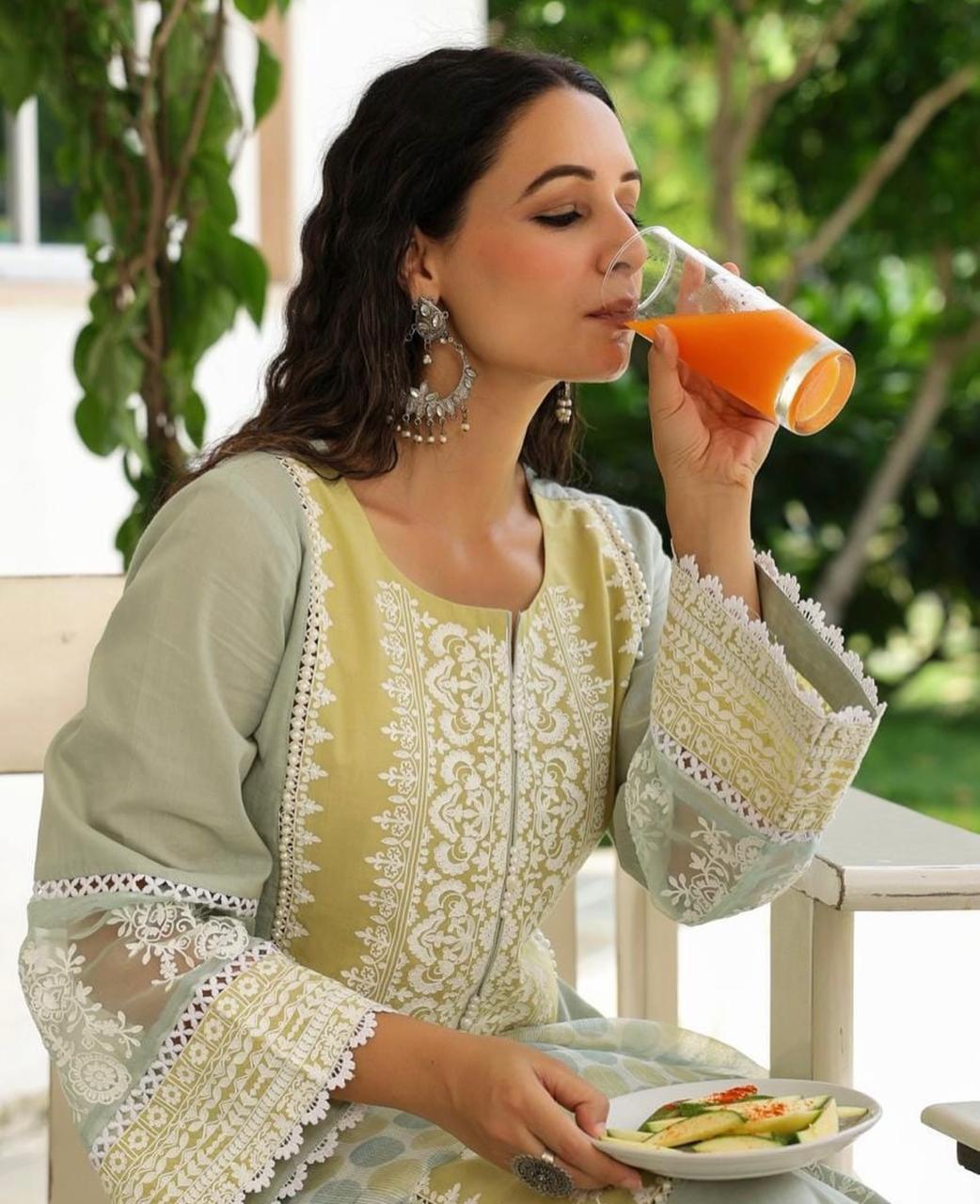 Mul Cotton Pakistani Suit with Organza Detailing