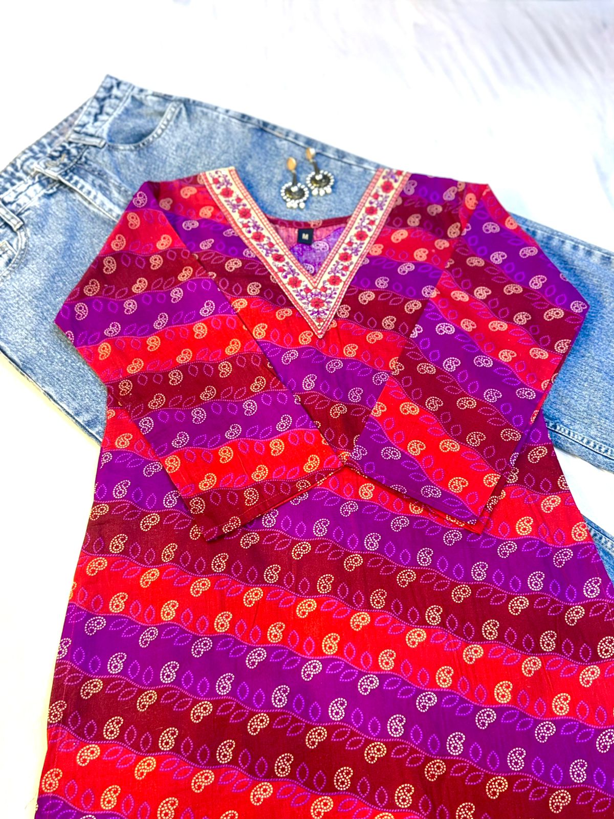 Vibrant Veena Bandhani Kurti