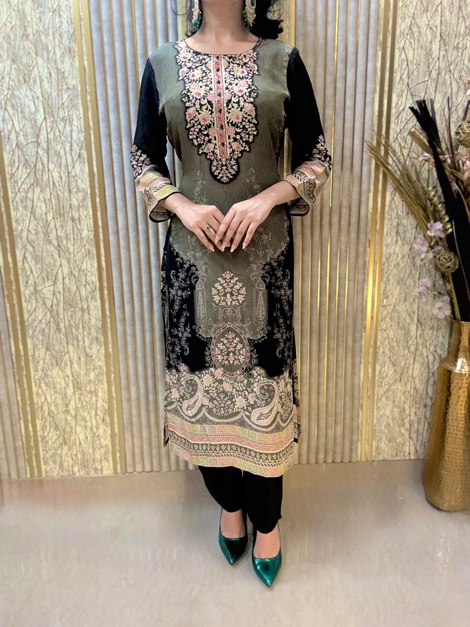 Crepe Silk Luxe Pakistani Suit